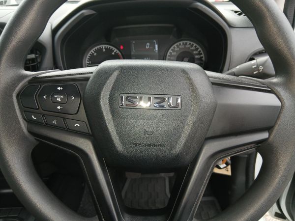2026-Isuzu-D-Max-19-DDI-HR-L-Extended-Cab image:12