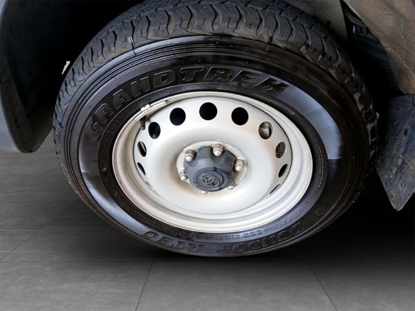 2025-Toyota-Hilux-24-GD-6-SR-4x4-Single-Cab image:7