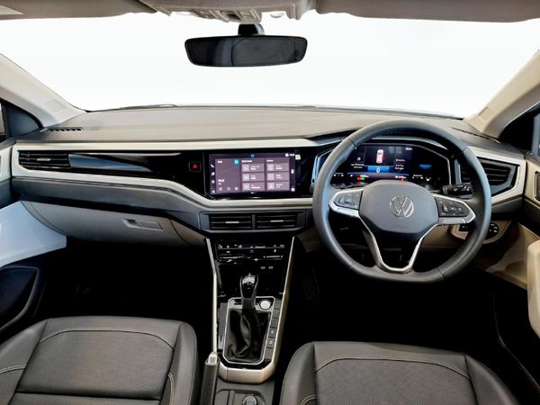 2024-Volkswagen-Polo-Sedan-10TSI-Style image:5