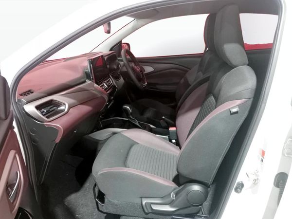 2026-Toyota-Starlet-Cross-15XR-Auto image:6