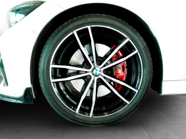 2022-BMW-3-Series-320i-M-Mzansi-Edition-Auto-g20 image:9