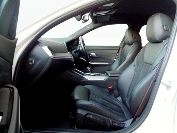 2022-BMW-3-Series-320i-M-Mzansi-Edition-Auto-g20 image:11
