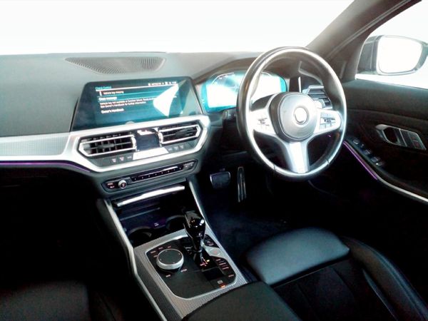 2022-BMW-3-Series-320i-M-Mzansi-Edition-Auto-g20 image:14