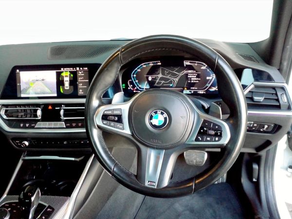 2022-BMW-3-Series-320i-M-Mzansi-Edition-Auto-g20 image:16