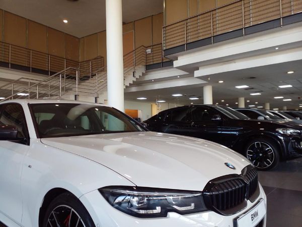 2022-BMW-3-Series-320i-M-Mzansi-Edition-Auto-g20 image:5