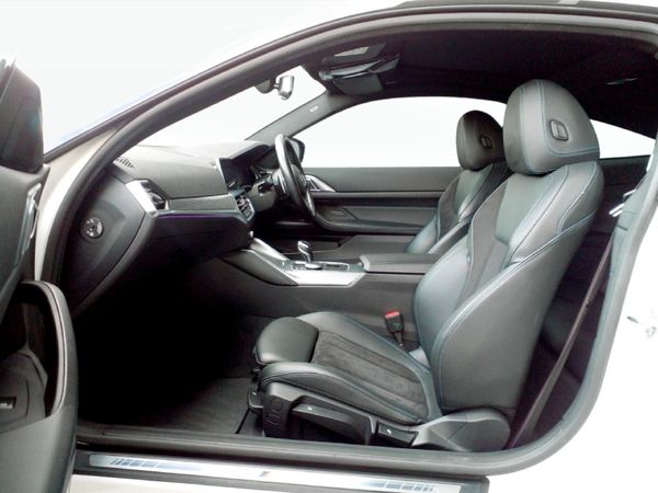 2021-BMW-4-Series-420d-Coupe-M-Sport image:11