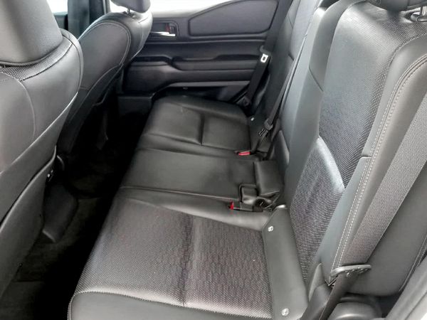 2025-Toyota-Land-Cruiser-Prado-TX-28GD-Auto image:14