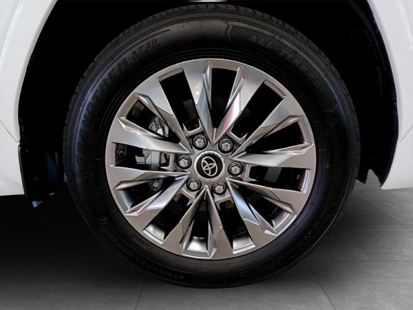 2023-Toyota-Land-Cruiser-300-V6-33-D-ZX image:7