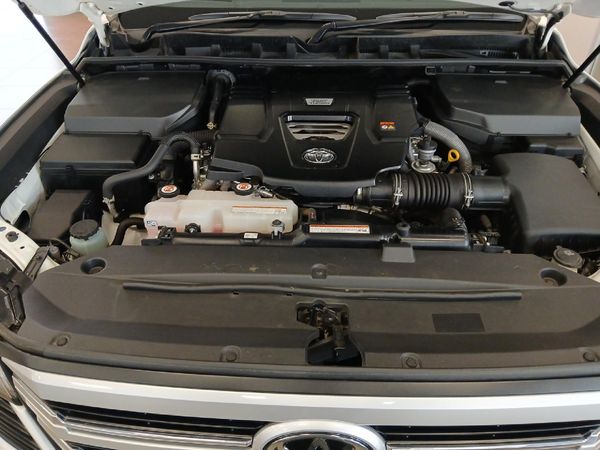 2023-Toyota-Land-Cruiser-300-V6-33-D-ZX image:8