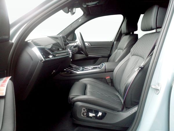 2023-BMW-X7-xDrive-40d-M-Sport-Pro image:11