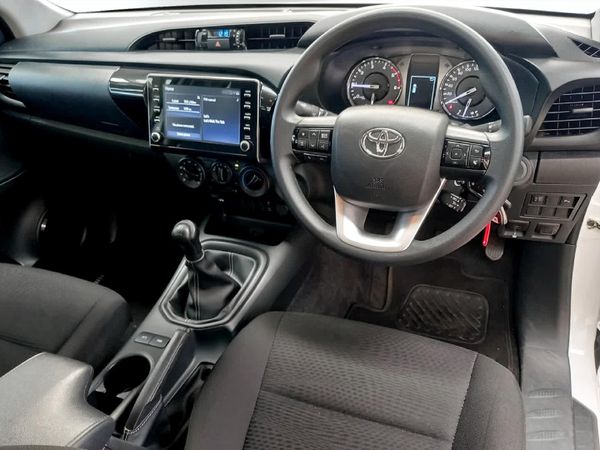 2025-Toyota-Hilux-24-GD-6-Raised-Body-Raider-Single-Cab image:5
