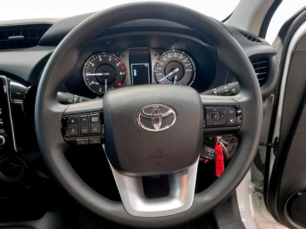 2025-Toyota-Hilux-24-GD-6-Raised-Body-Raider-Single-Cab image:7