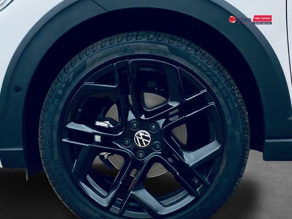2025-Volkswagen-Taigo-10-TSI-R-Line-Auto image:7