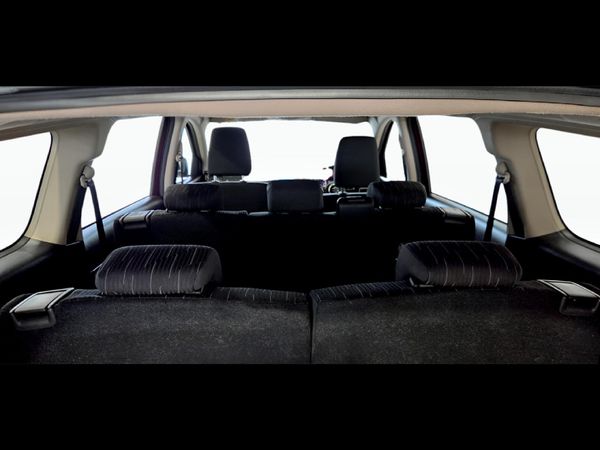 2025-Suzuki-Ertiga-15-GL image:12