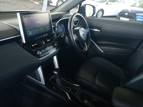 2025-Toyota-Corolla-Cross-18-XS image:6