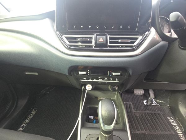 2026-Toyota-Starlet-15-XR-Auto image:9