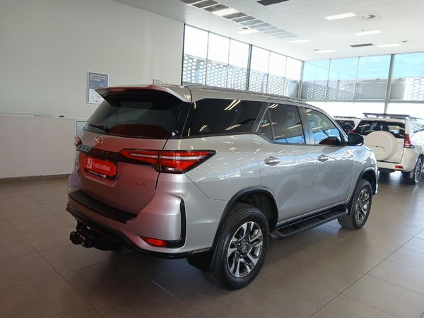 2024-Toyota-Fortuner-24-GD-6-4x4-Auto image:1
