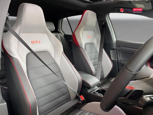 2026-Volkswagen-Golf-8-GTI-20-TSI-DSG image:9