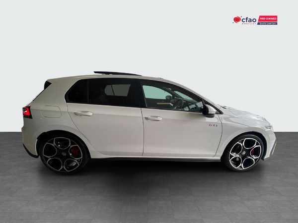2026-Volkswagen-Golf-8-GTI-20-TSI-DSG image:2