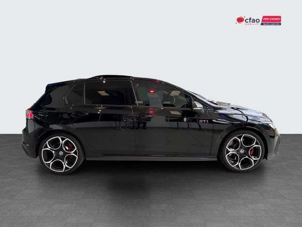 2026-Volkswagen-Golf-8-GTI-20-TSI-DSG image:2