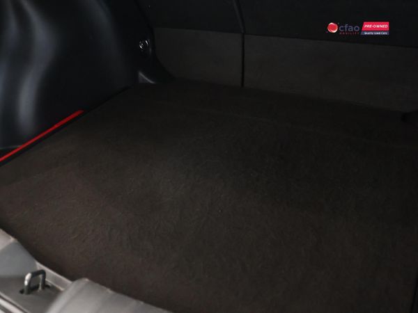 2024-Toyota-Corolla-Cross-18-XS image:16