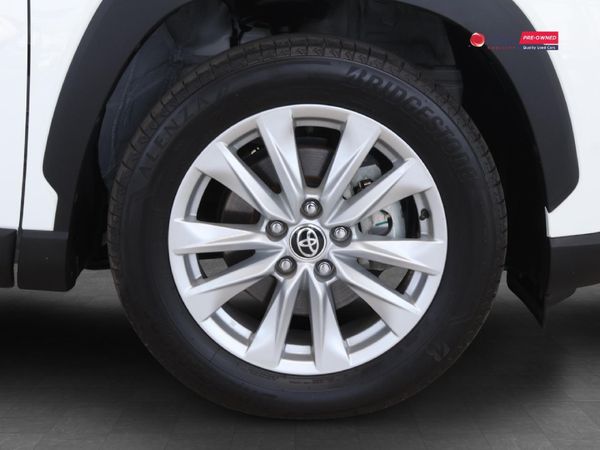 2024-Toyota-Corolla-Cross-18-XS image:8