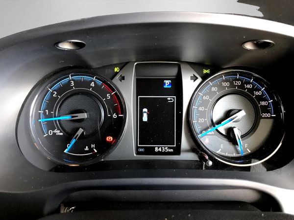 2026-Toyota-Hilux-28-GD-6-RB-Legend-RS-Auto-Double-Cab-mHev image:10