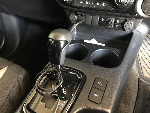 2026-Toyota-Hilux-28-GD-6-RB-Legend-RS-Auto-Double-Cab-mHev image:12