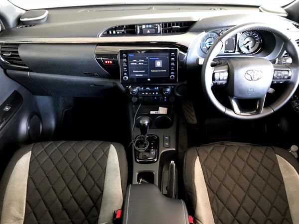 2026-Toyota-Hilux-28-GD-6-RB-Legend-RS-Auto-Double-Cab-mHev image:5