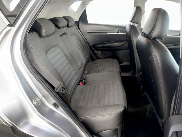 2021-Kia-Sonet-15-EX image:10