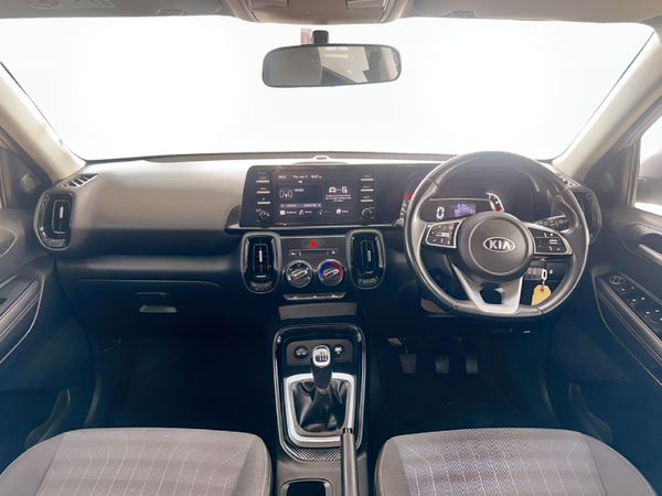 2021-Kia-Sonet-15-EX image:12