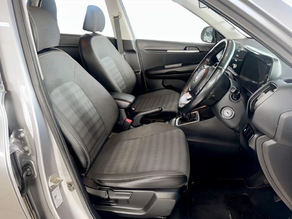 2021-Kia-Sonet-15-EX image:8