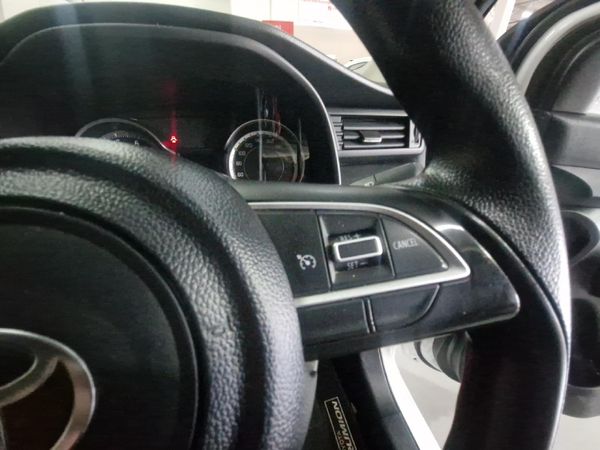2025-Toyota-Rumion-15-SX image:9