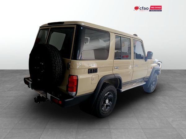 2026-Toyota-Land-Cruiser-76-28GD-6-Station-Wagon-VX image:1