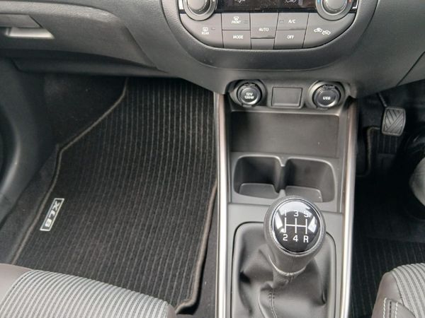 2026-Suzuki-XL6-15-GL-Auto image:14