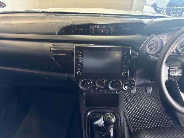 2021-Toyota-Hilux-24-GD-6-Raider-4x4-Single-Cab image:13