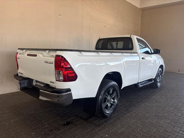 2021-Toyota-Hilux-24-GD-6-Raider-4x4-Single-Cab image:1
