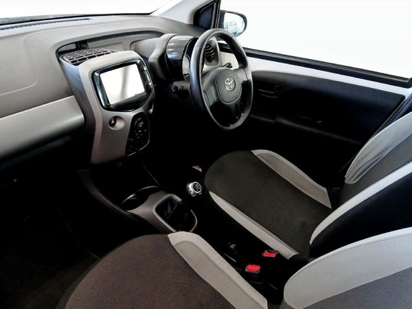 2017-Toyota-Aygo-10-X-Play-5-dr image:6