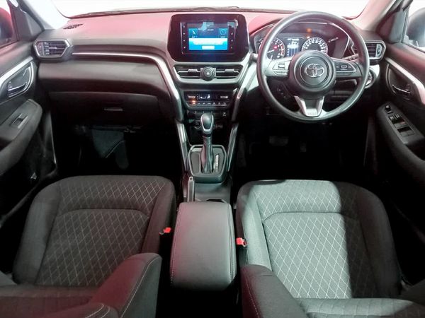 2025-Toyota-Urban-Cruiser-15-XR-Auto image:5
