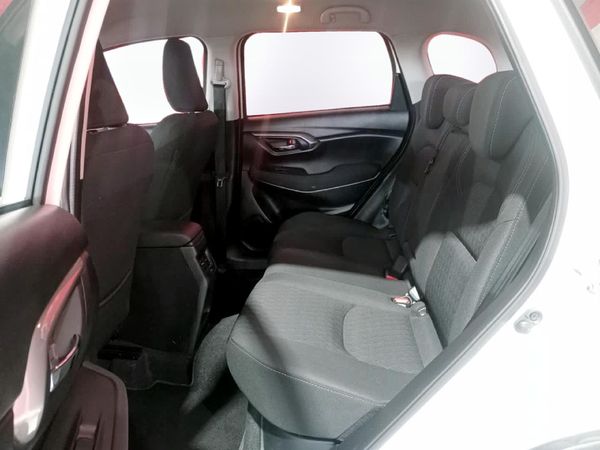 2025-Toyota-Urban-Cruiser-15-XR-Auto image:8
