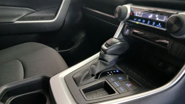 2026-Toyota-RAV4-20-GX-Auto image:13