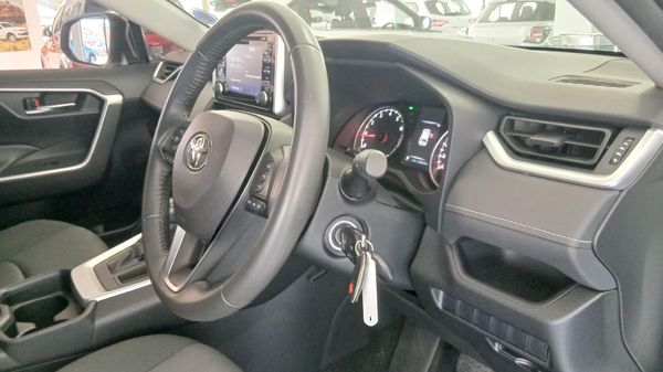 2026-Toyota-RAV4-20-GX-Auto image:18