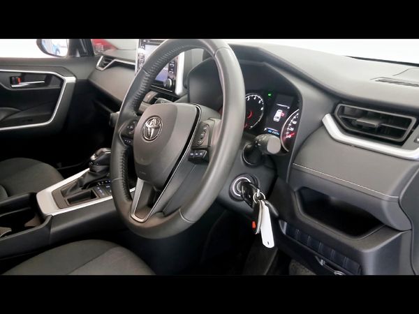 2026-Toyota-RAV4-20-GX-Auto image:19