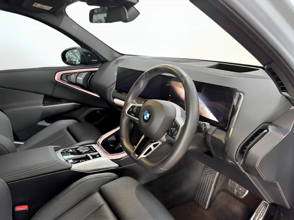 2025-BMW-X3-20d-xDrive-M-Sport image:11