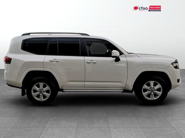 2022-Toyota-Land-Cruiser-300-V6-33-D-GX-R image:2