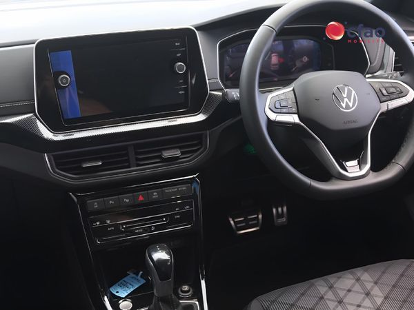 2026-Volkswagen-T-Cross-10-TSI-R-Line-Auto image:15