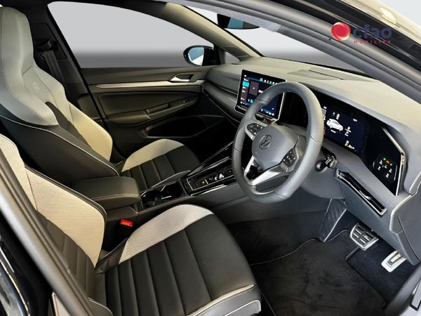 2026-Volkswagen-Golf-14-TSI-R-Line-Auto-110kw image:14