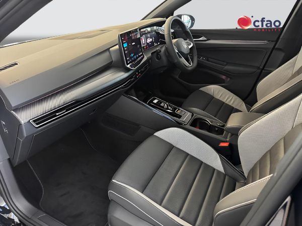 2026-Volkswagen-Golf-14-TSI-R-Line-Auto-110kw image:7