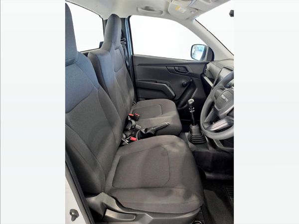 2026-Isuzu-D-Max-19-DDI-LR-Single-Cab image:10