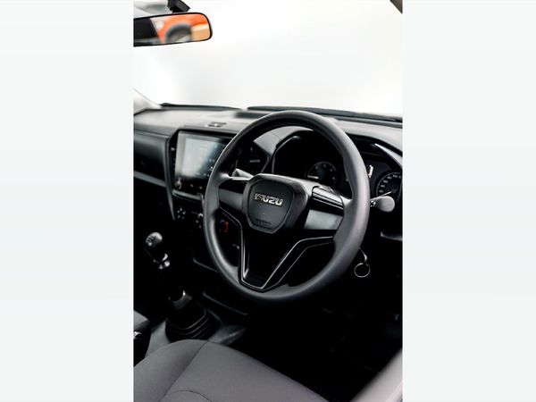 2026-Isuzu-D-Max-19-DDI-LR-Single-Cab image:13